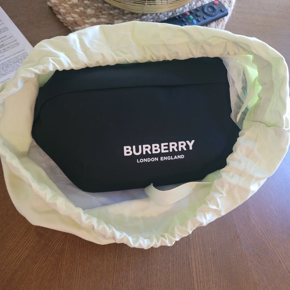 Burberry Sonny Belt Bag - Picture 4 of 6